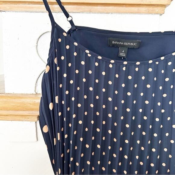 NWT Banana Republic Navy Beige Polka Dot Pleated Maxi Dress Belted Waist Size 4 - Picture 7 of 7